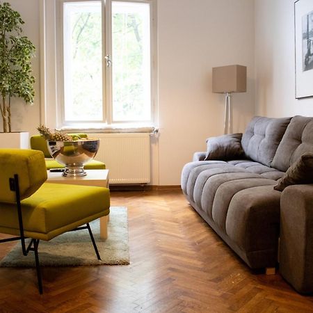 זאגרב Main Street Apartment Mila , 3 Rd Floor מראה חיצוני תמונה